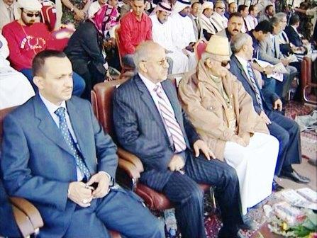 الفقيه والحجري أثناء تدشين مهرجان إب السياحي/ أمس